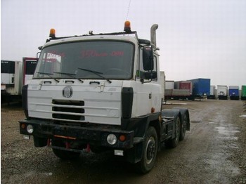  TATRA T 815 - Tracteur routier