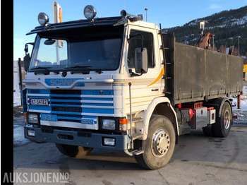 Camion benne SCANIA P93