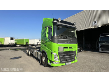 Camion porte-conteneur/ Caisse mobile VOLVO FH