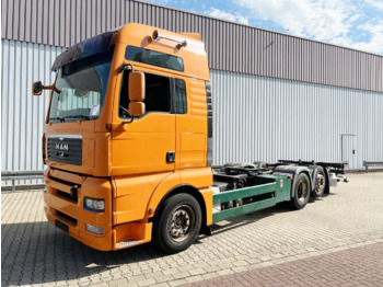 Camion porte-conteneur/ Caisse mobile MAN TGA 26.440