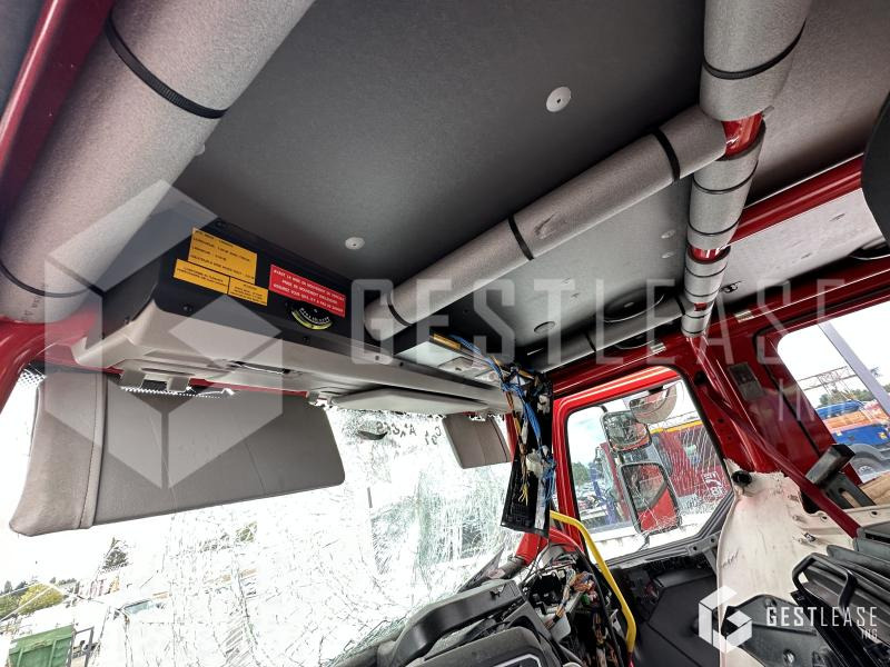 Camion de pompier Renault D-Series 250: photos 21