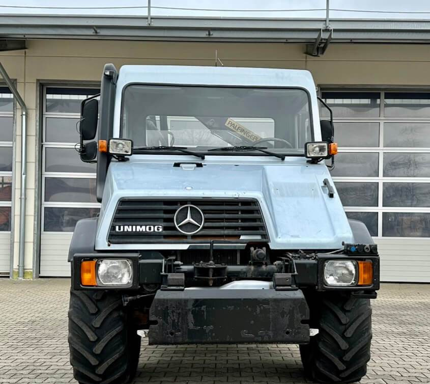 Véhicule de voirie/ Spécial, Camion benne Unimog 130 - U130 418 74426 mit Kran und Winde Mer: photos 2