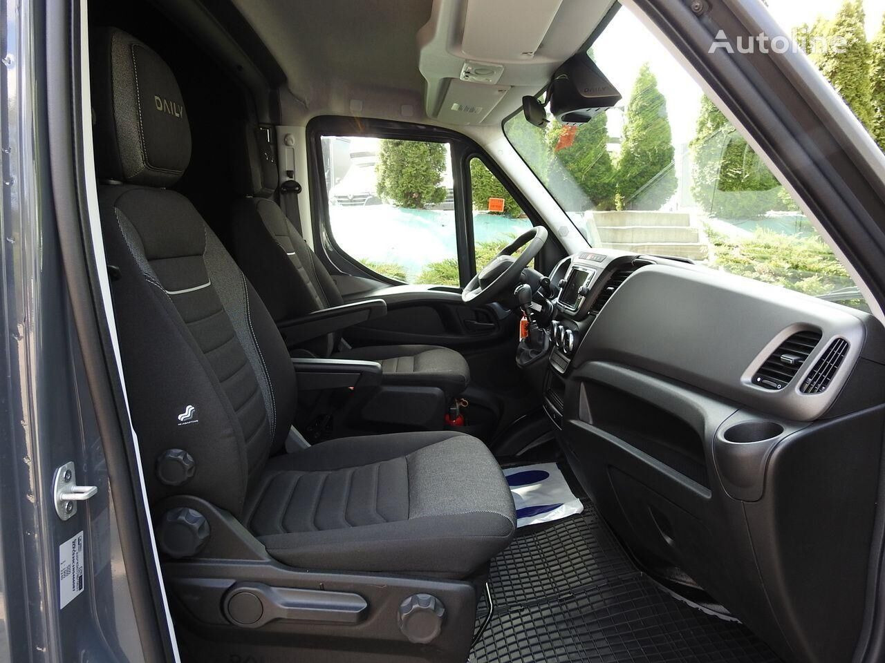 IVECO Daily 35S18 Curtain side — crédit-bail IVECO Daily 35S18 Curtain side: photos 41