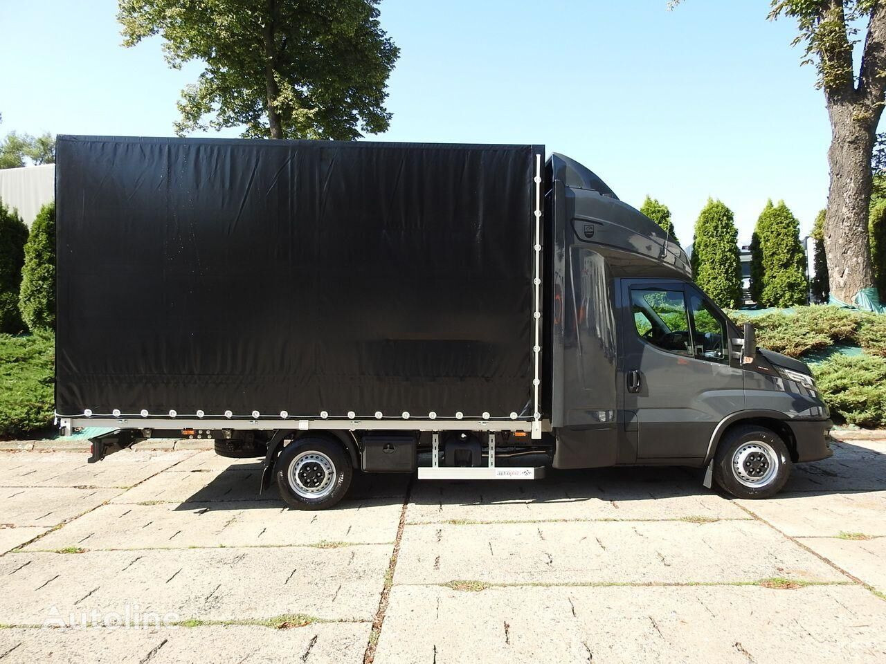 IVECO Daily 35S18 Curtain side — crédit-bail IVECO Daily 35S18 Curtain side: photos 4