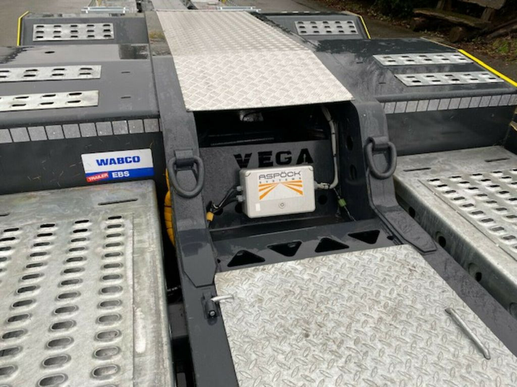 Vega Truck Carrier Zink+Lenk+LED  - Semi-remorque porte-voitures: photos 5