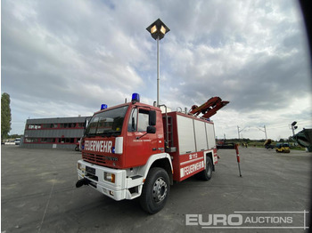  Steyr 4WD Fire Truck, Palfinger PK7000 Crane, Front Winch, Generator, Light Tower (Service History and Manuals Available) - Camion de pompier: photos 1