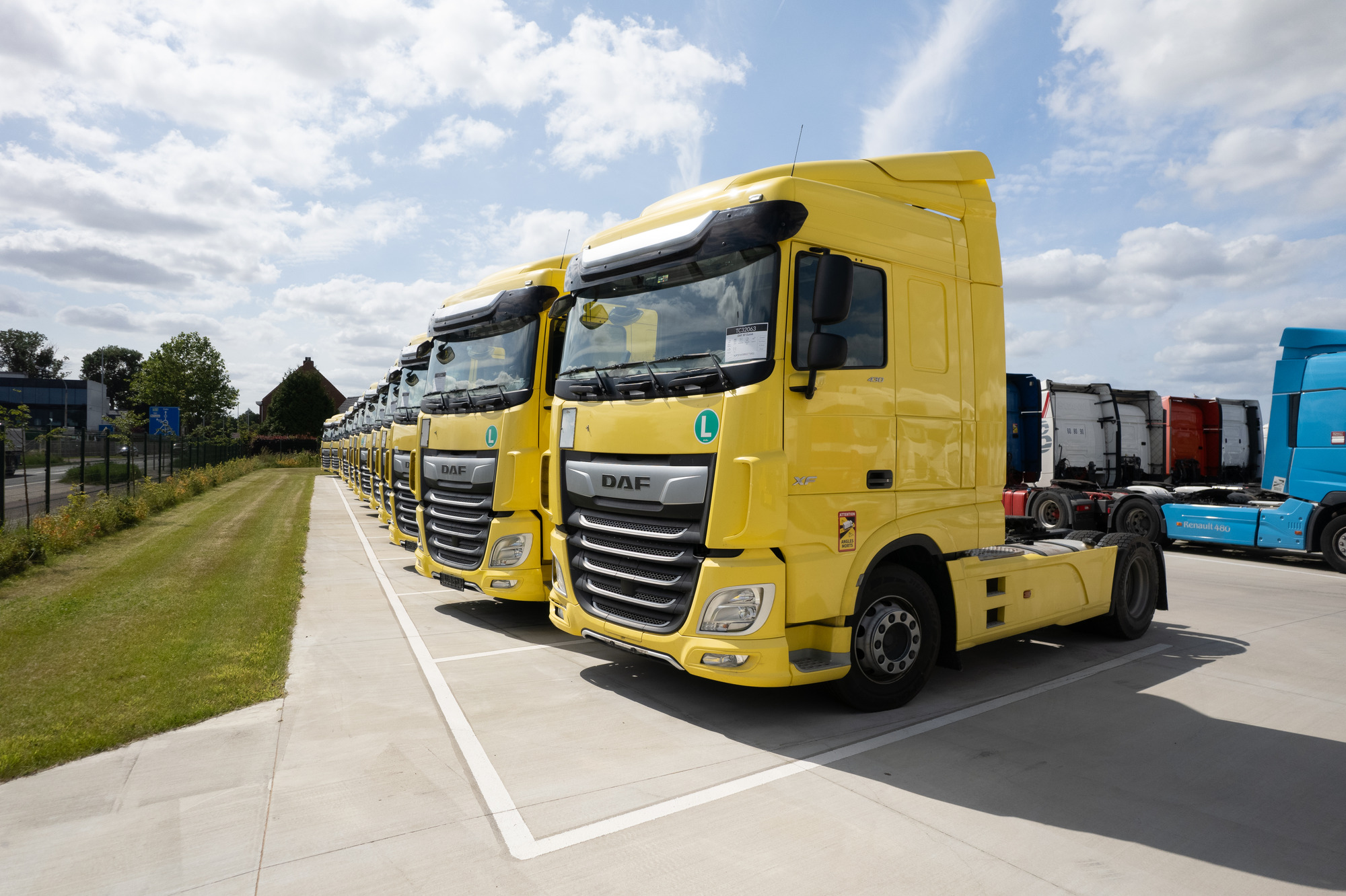 TheTruckCompany - Tracteurs routiers MERCEDES-BENZ - Année: 2015, boîte de vitesse: automatique undefined: photos 3