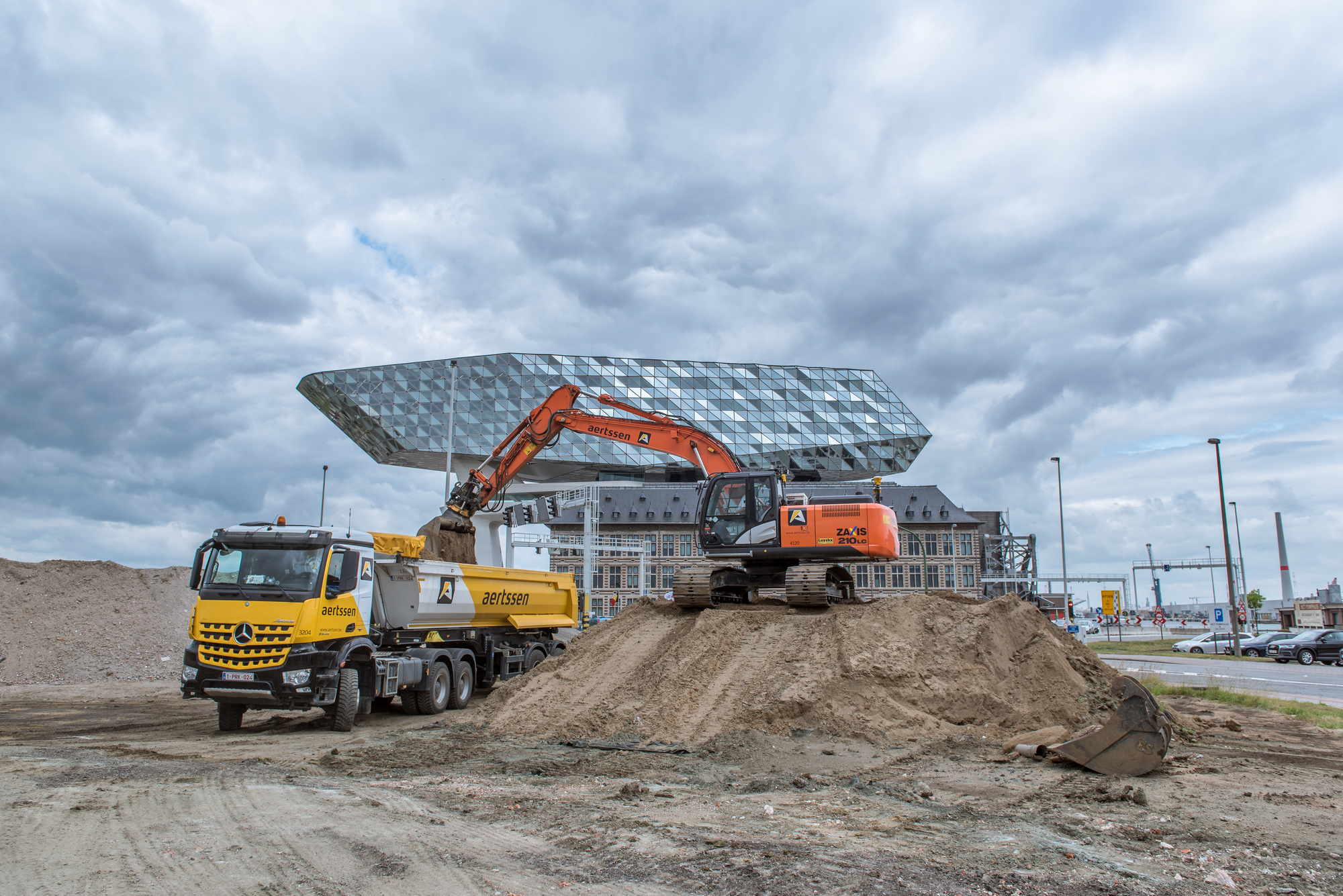 Aertssen Trading NV - Engins de chantier VOLVO ECR235 - diesel undefined: photos 3