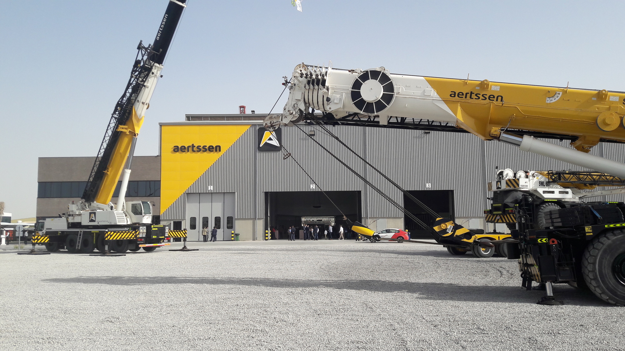 Aertssen Trading NV - Engins de chantier VOLVO ECR235 - diesel undefined: photos 7