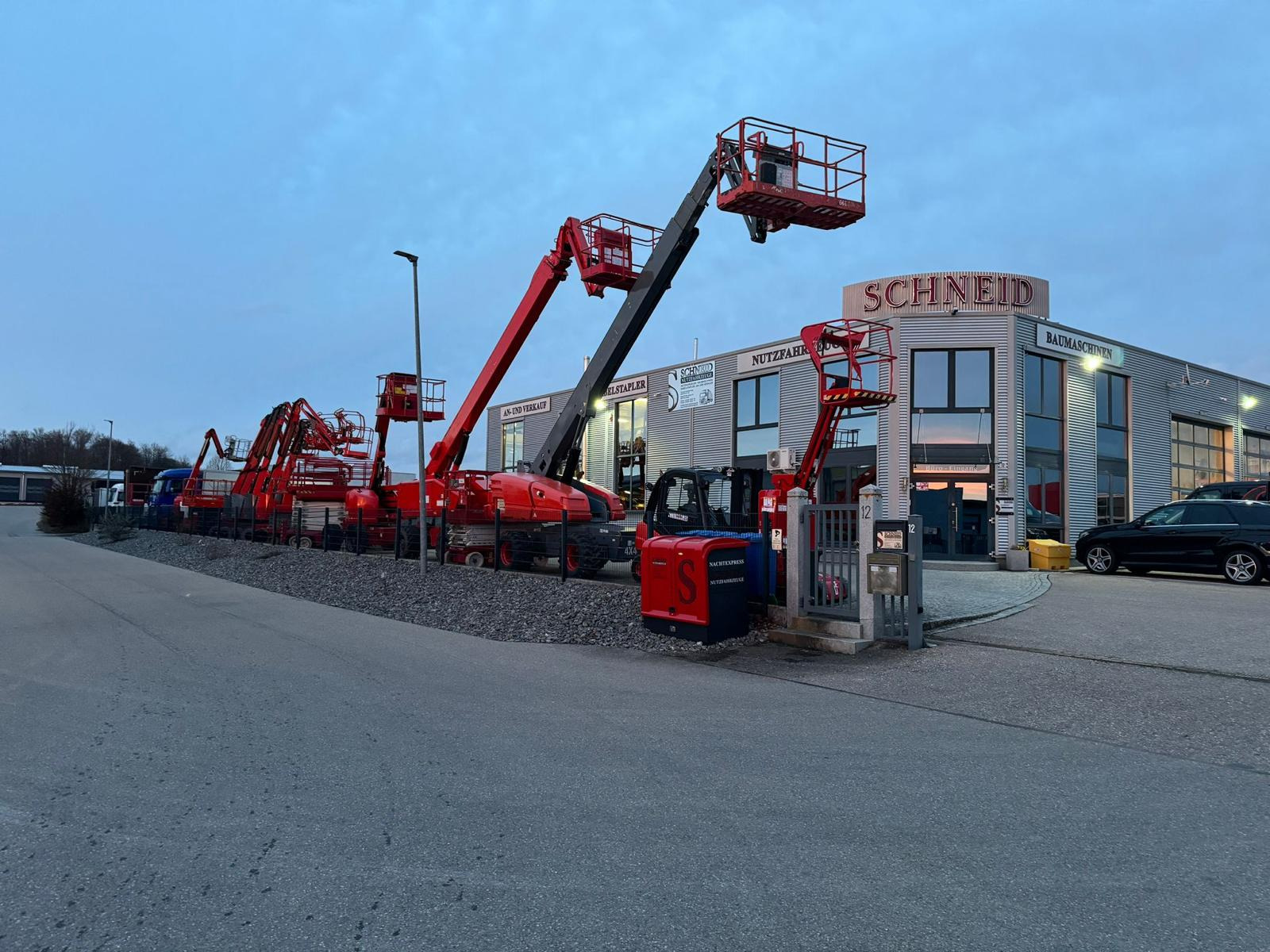 Schneid Nutzfahrzeuge GmbH & CO. KG - Annonce de vente undefined: photos 1