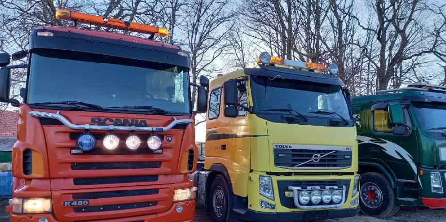 Scanvo OU - Camions MERCEDES-BENZ - Euro 5, diesel, air conditionné undefined: photos 2