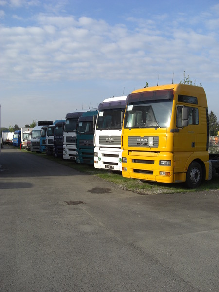 LKW Lasic GmbH - Tracteurs routiers - boîte de vitesse: automatique undefined: photos 2