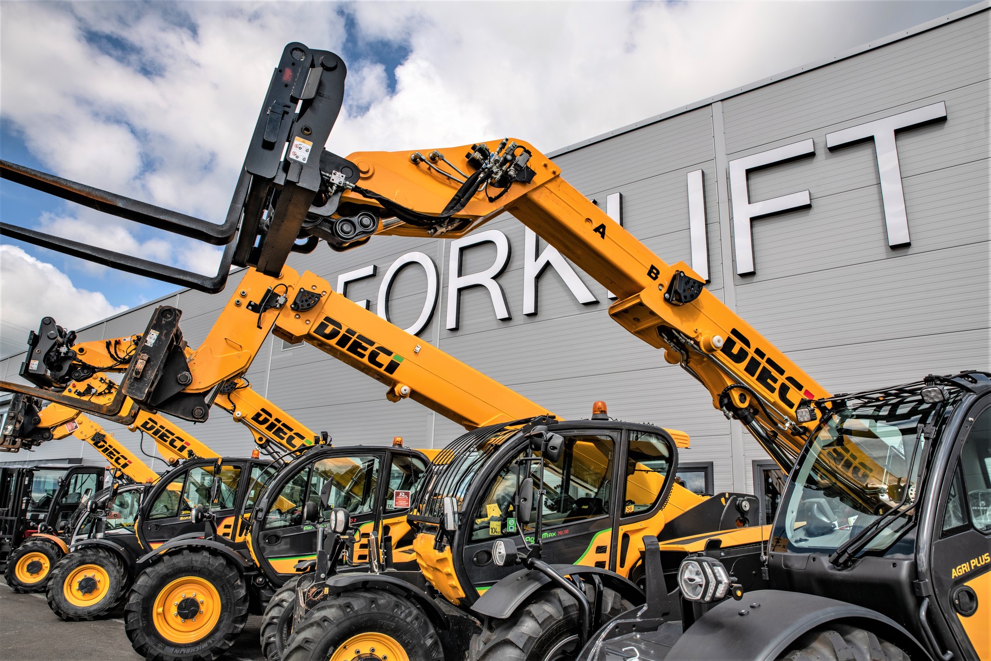 FORKLIFT OU - Matériels de manutention LINDE - Année: 2013, opportunité de location, diesel undefined: photos 1