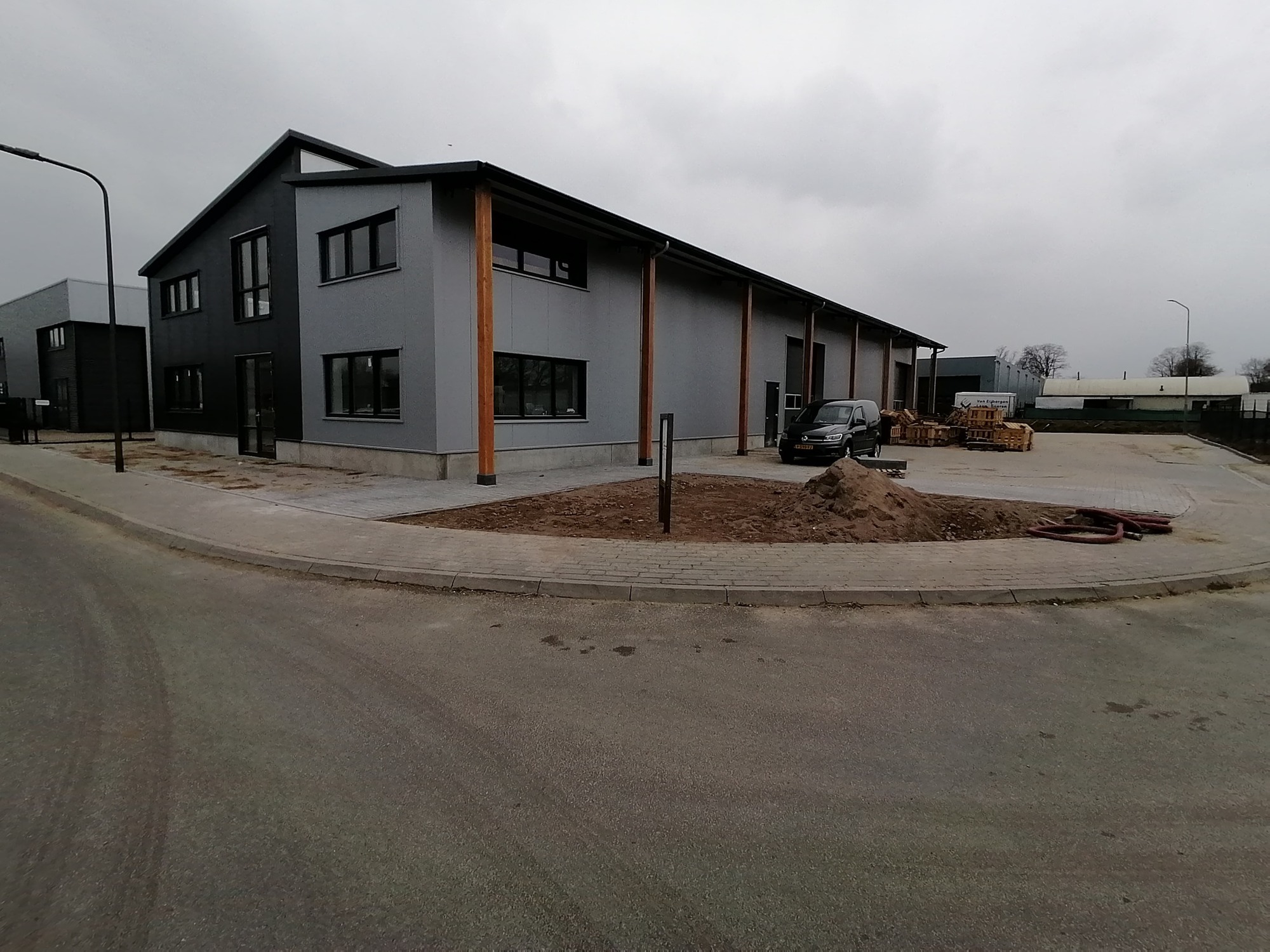 My Parts Place - Engins de chantier - Les Pays-Bas, neuf, essence undefined: photos 1