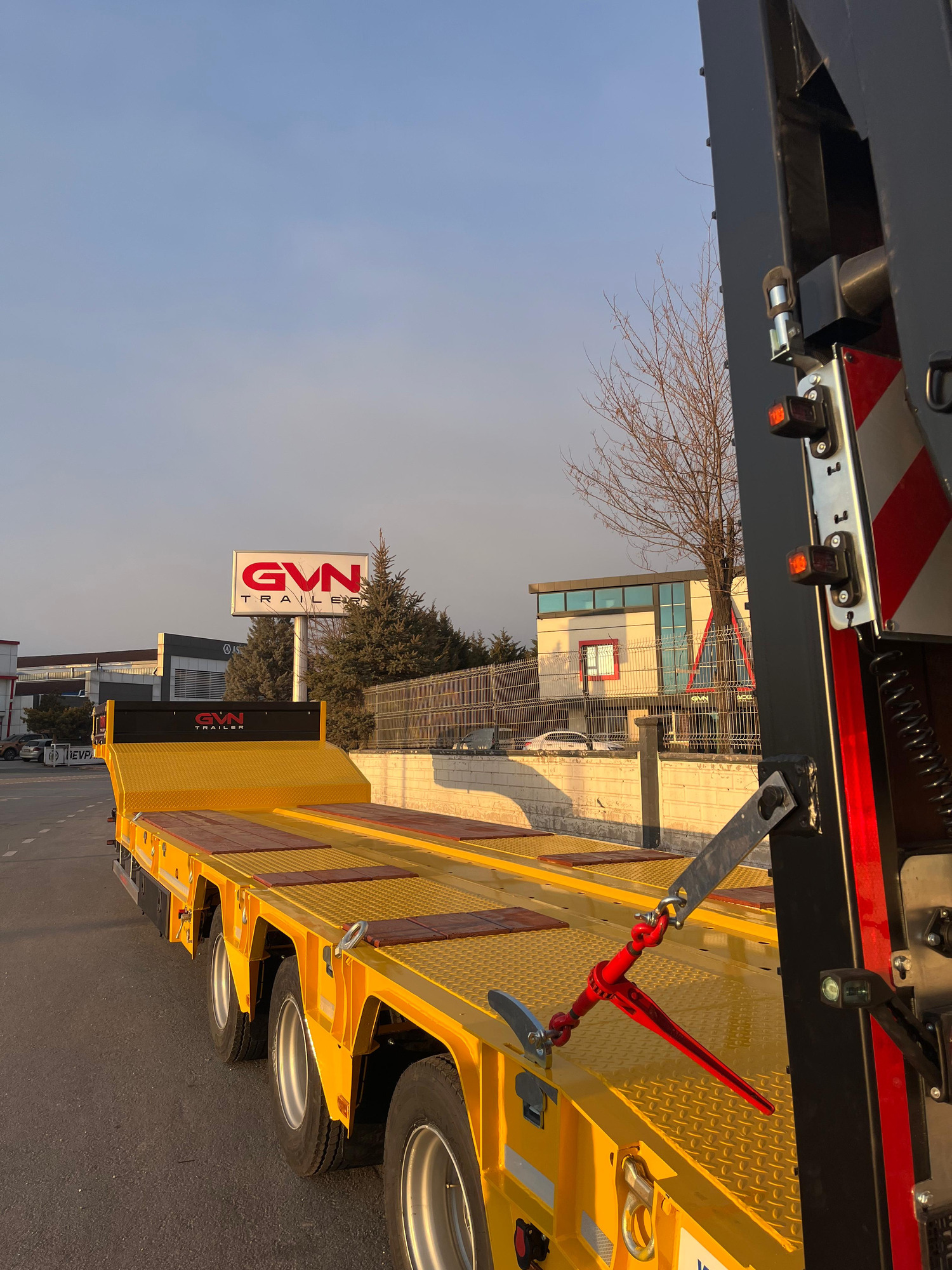 GVN TRAILER undefined: photos 6