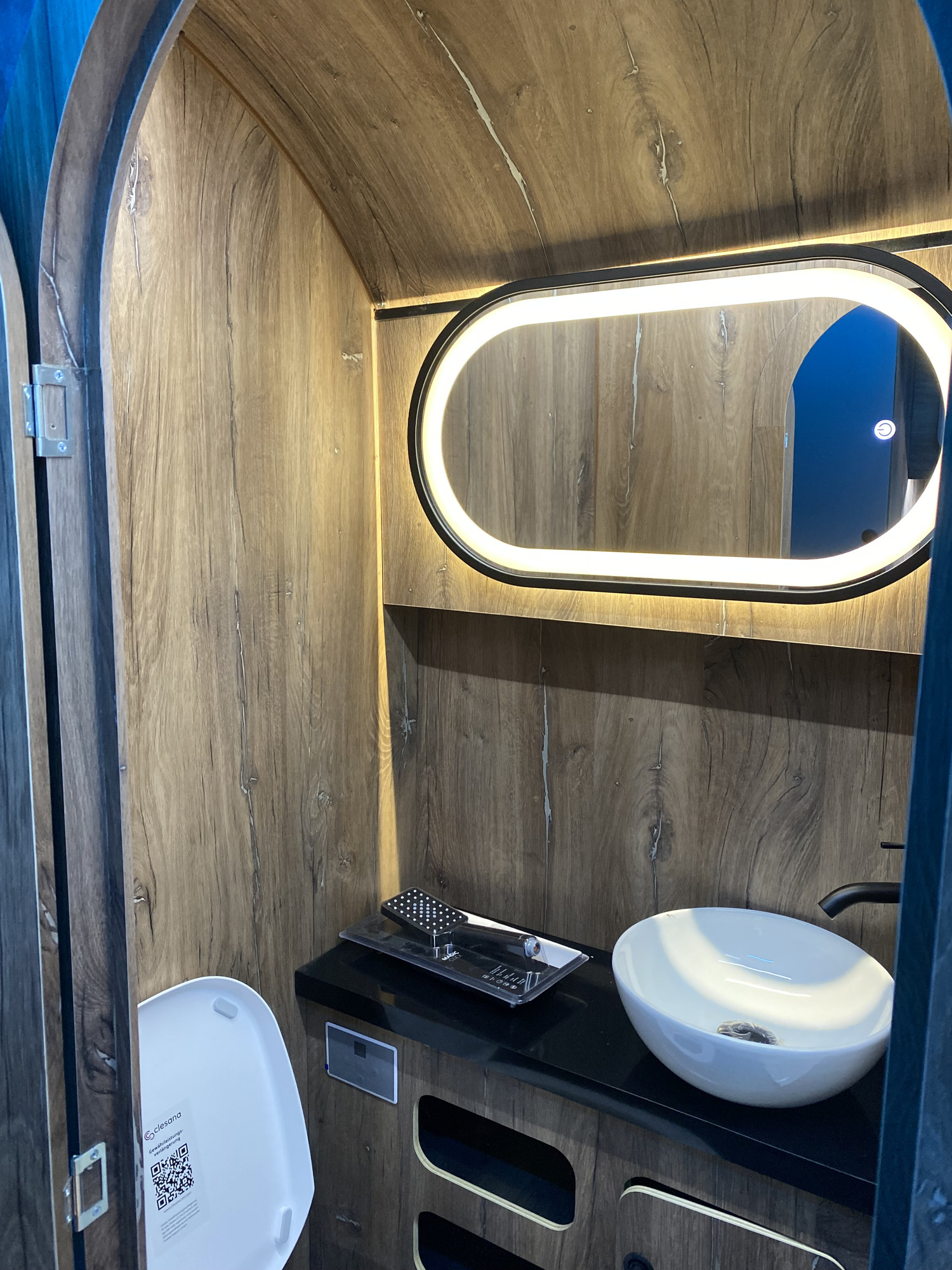 SHINE - American Food Truck undefined: photos 51