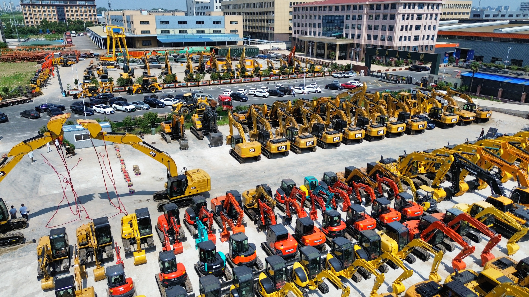 Toaks International Trading Company - Engins de chantier SANY - diesel undefined: photos 2