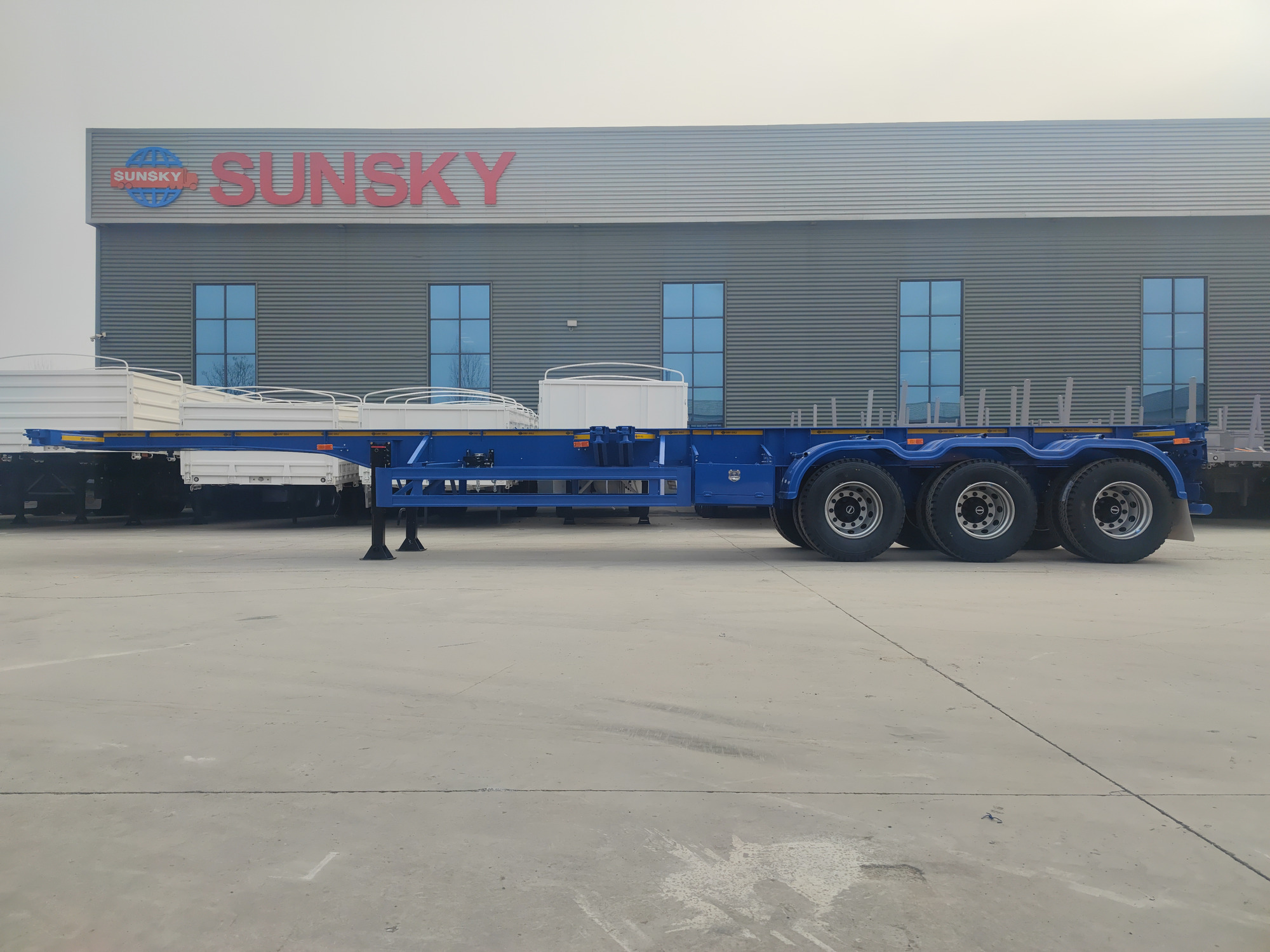 Xiamen Sunsky Vehicle Co.,Ltd - Camions - 8x4, Euro 2, diesel undefined: photos 3