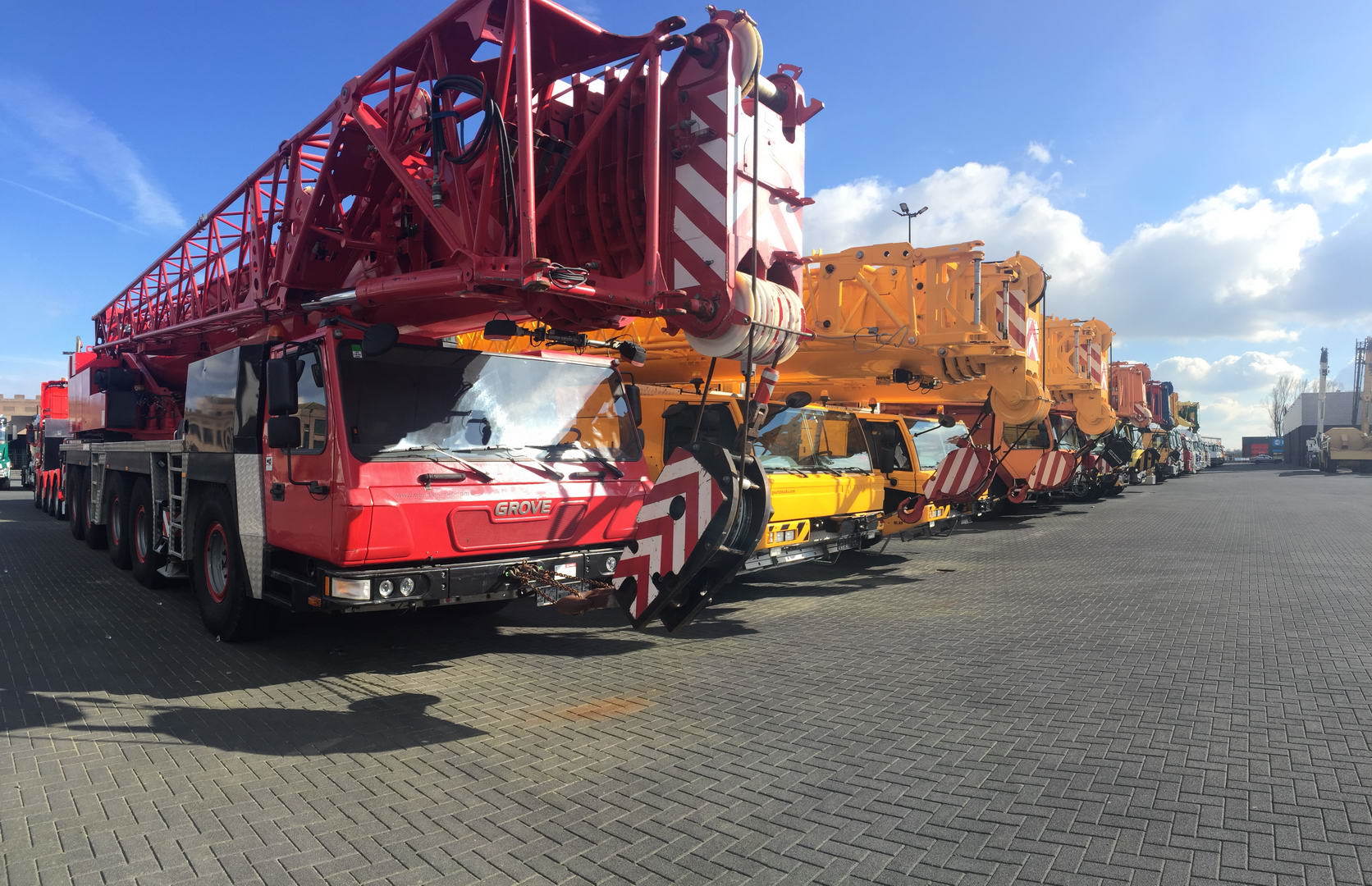 Geurts Trucks B.V. - Tracteurs routiers - grue de chargement undefined: photos 4