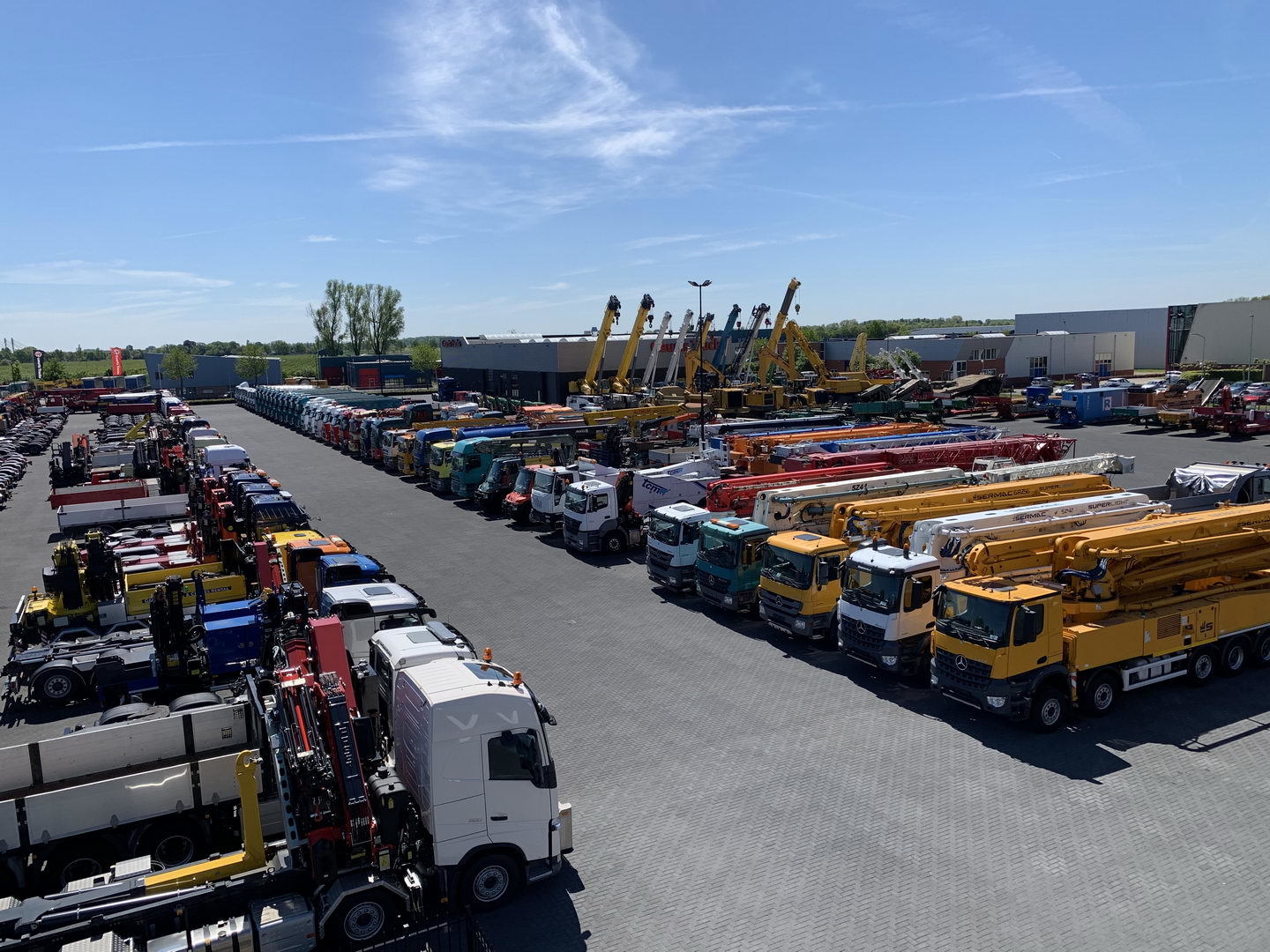 Geurts Trucks B.V. - Tracteurs routiers - grue de chargement undefined: photos 14