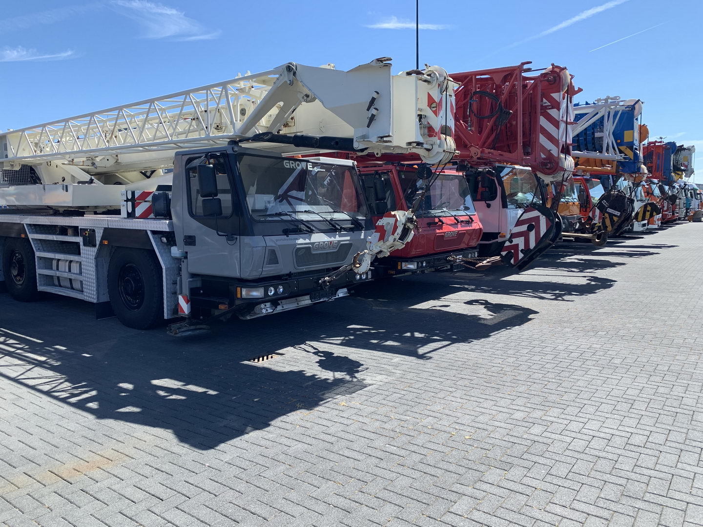 Geurts Trucks B.V. - Tracteurs routiers - grue de chargement undefined: photos 7