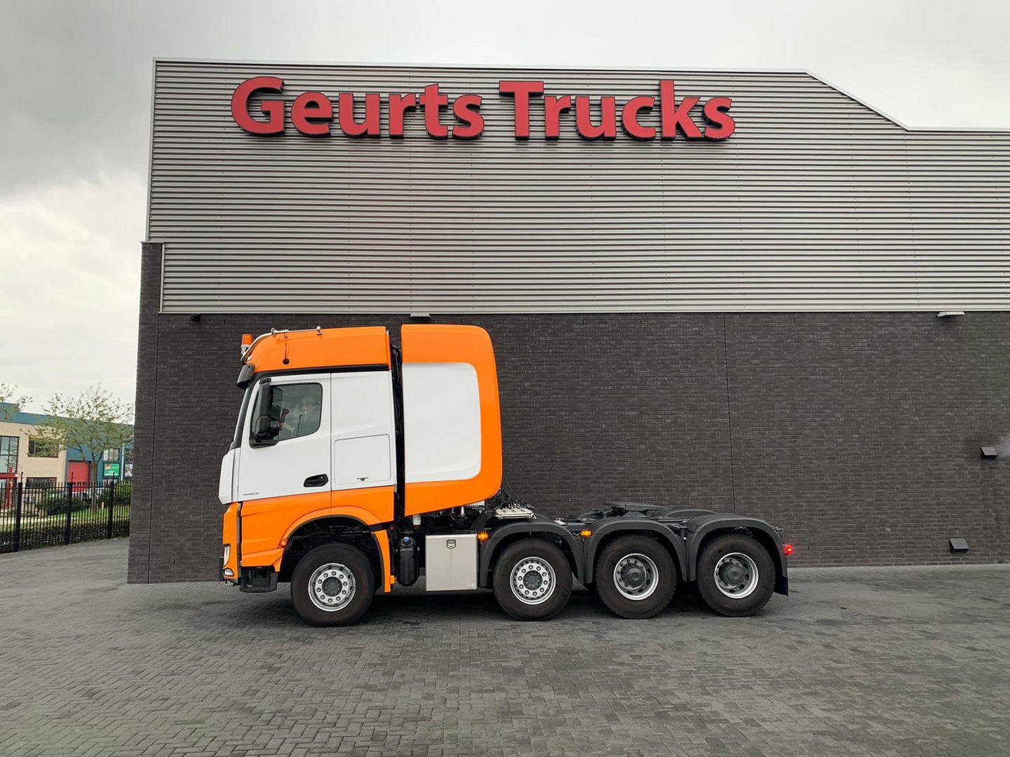 Geurts Trucks B.V. - Tracteurs routiers - grue de chargement undefined: photos 35