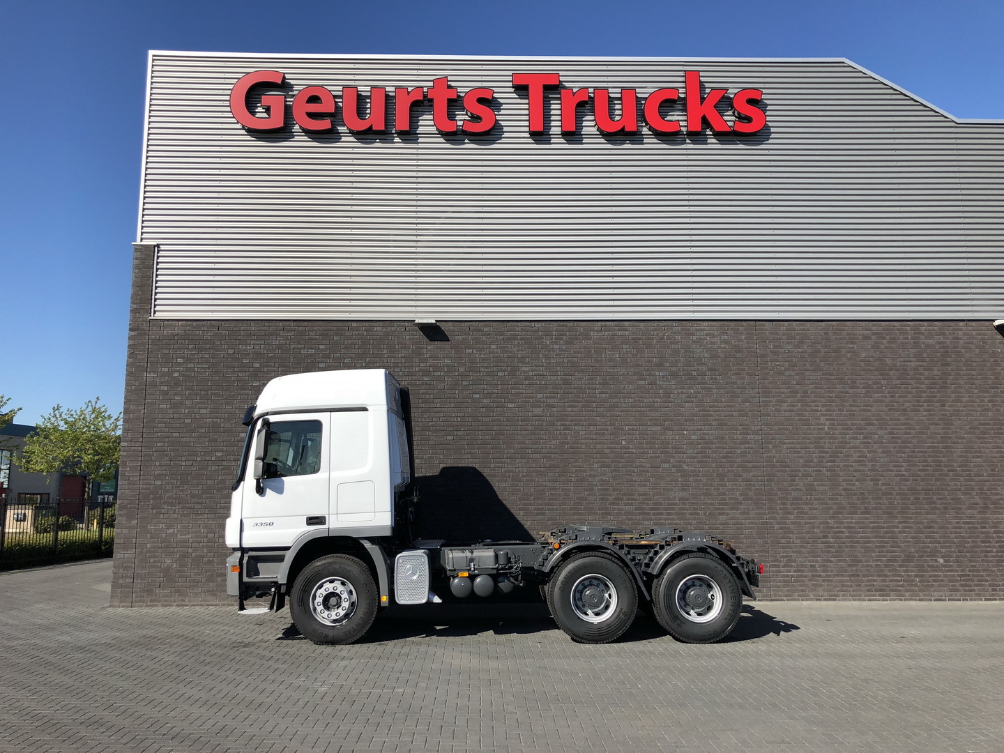 Geurts Trucks B.V. - Tracteurs routiers - grue de chargement undefined: photos 34