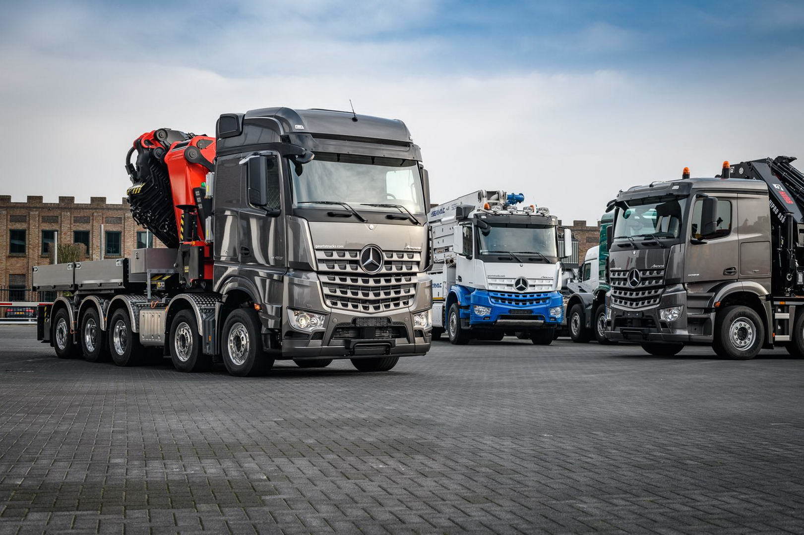 Geurts Trucks B.V. - Tracteurs routiers - grue de chargement undefined: photos 2