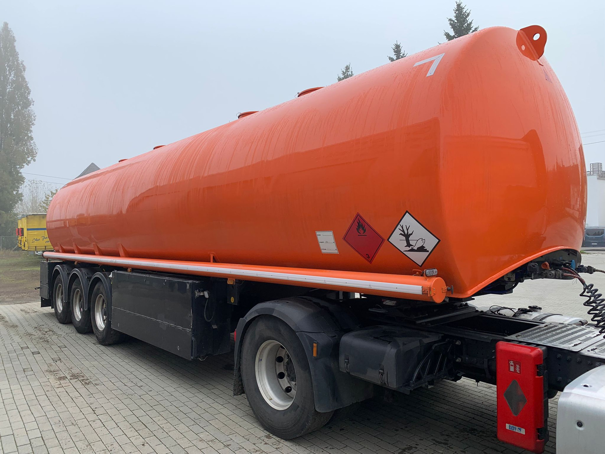 Limber Trucks GmbH undefined: photos 29
