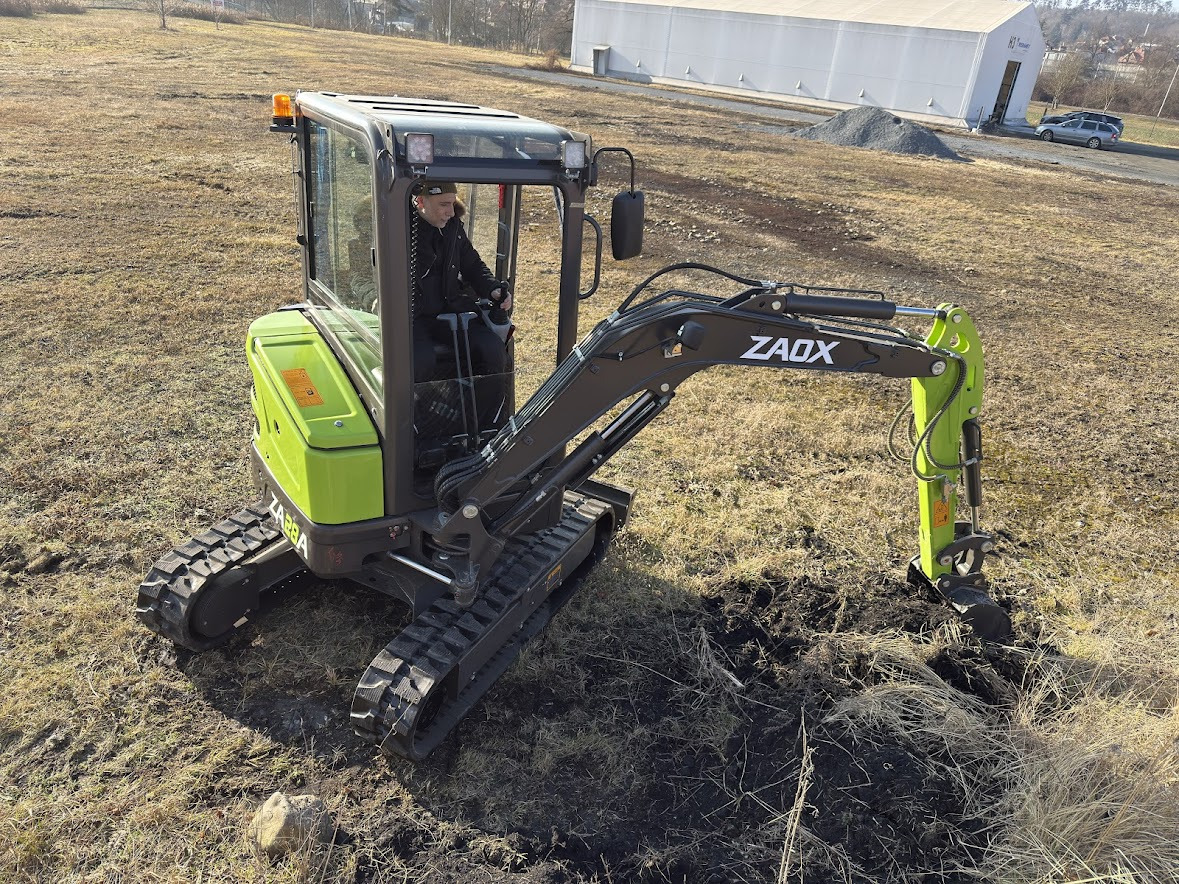 ZAOX CONSTRUCTION MACHINERY A.S. - Annonce de vente undefined: photos 4