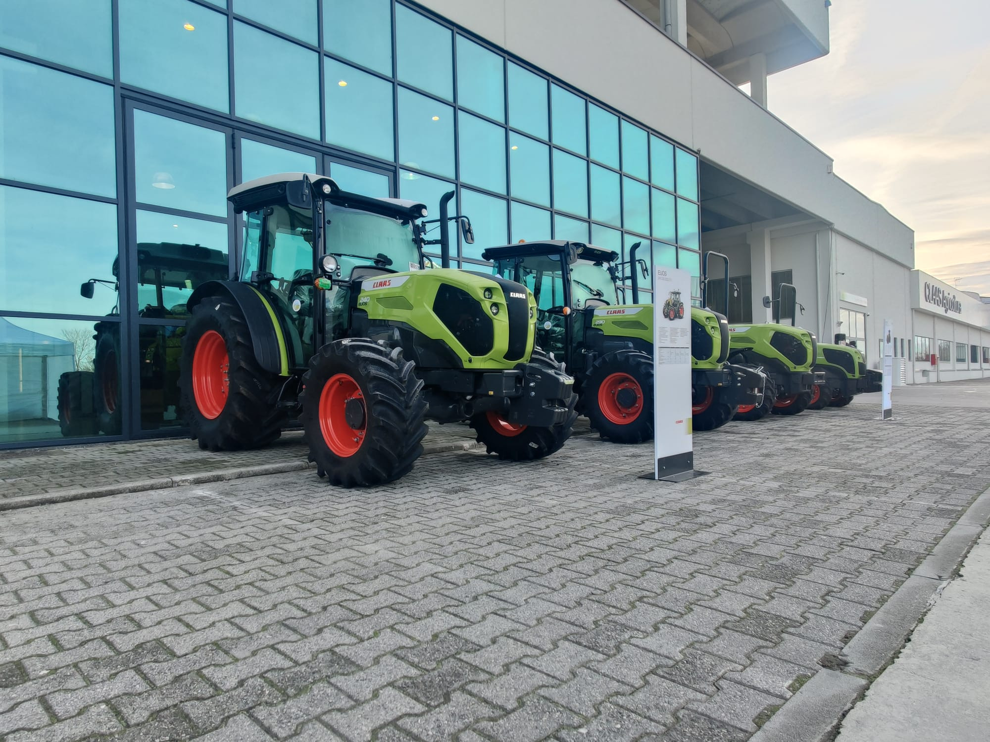 CLAAS Agricoltura S.r.l - Machines agricoles MATERMACC undefined: photos 4