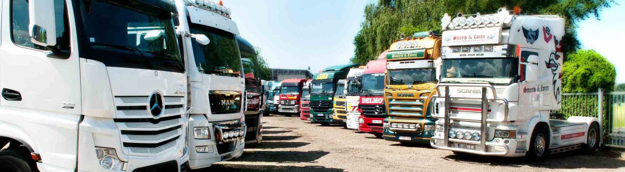 Smeets & Zonen NV - Camions RENAULT Kerax 370 undefined: photos 1