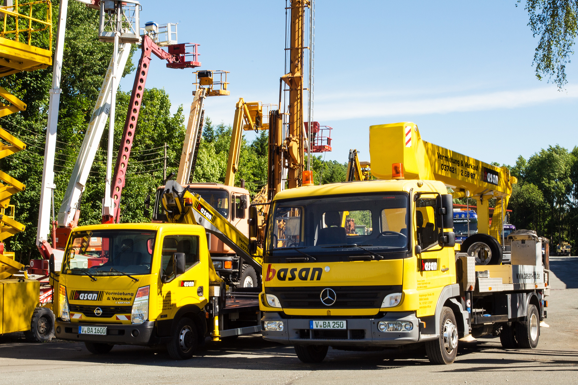BASAN GmbH - Camions - 4x2, grue de chargement undefined: photos 3