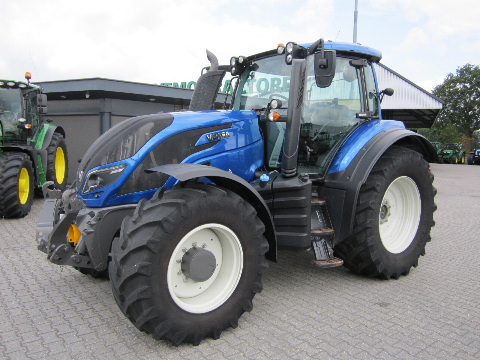 Vemo Tractoren BV - Annonce de vente undefined: photos 19