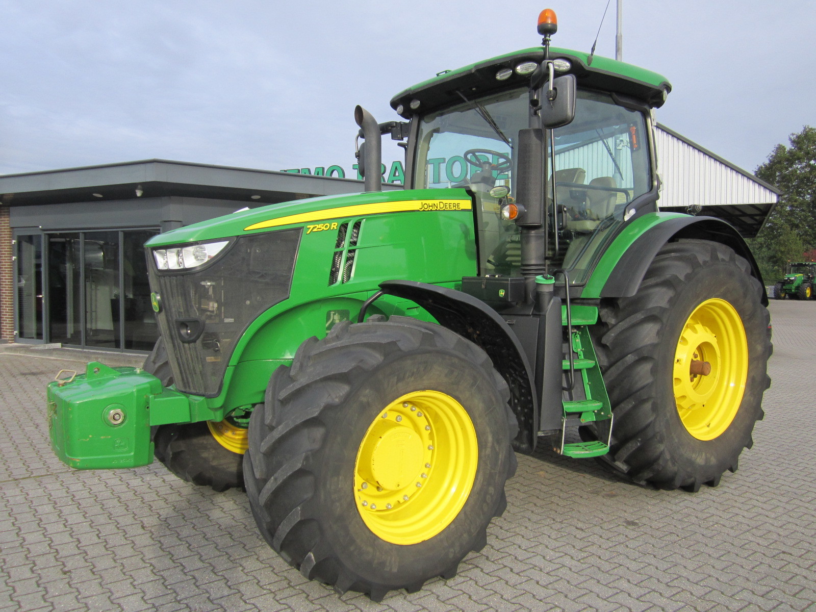 Vemo Tractoren BV - Annonce de vente undefined: photos 1