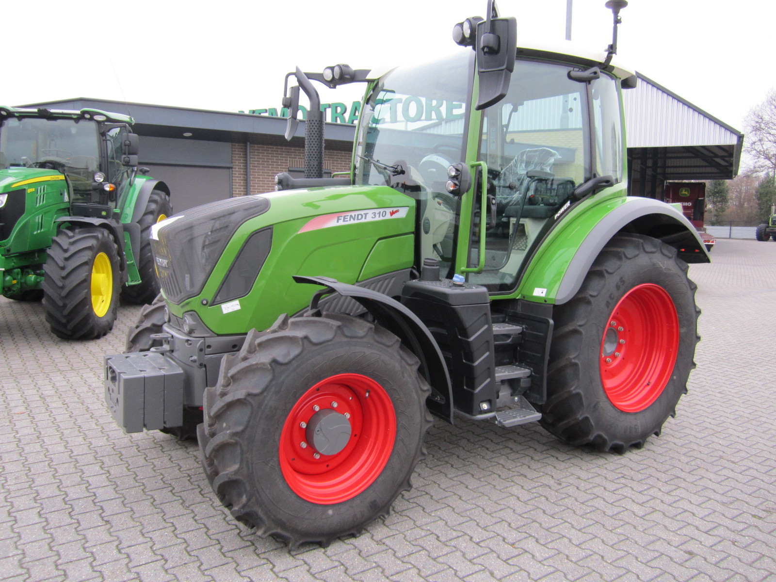 Vemo Tractoren BV - Annonce de vente undefined: photos 5