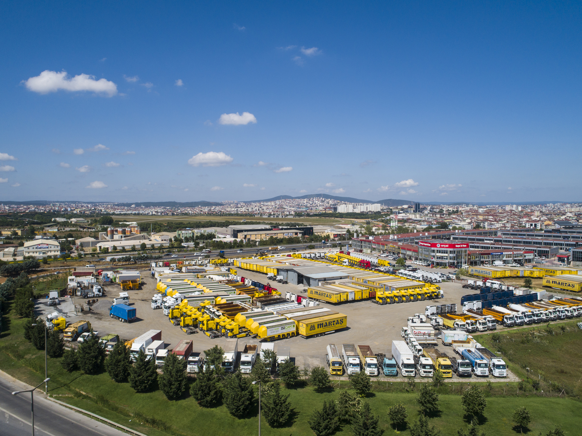 ERCAL TRUCKS - Camions MERCEDES-BENZ Arocs undefined: photos 1