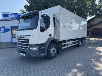 Camion pour le transport de boissons DAF XB