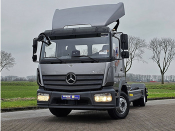 Camion porte-conteneur/ Caisse mobile MERCEDES-BENZ Atego 1227