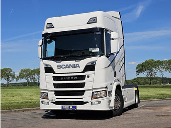 Tracteur routier SCANIA R 460