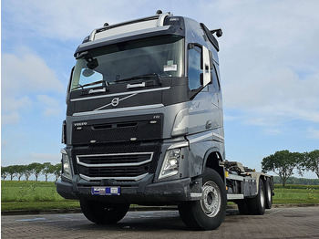 Camion ampliroll VOLVO FH 540