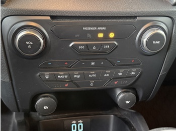 Utilitaire plateau, Utilitaire double cabine Ford Ranger 2.0L Ecoblue Raptor DoKa 4x4 Standheizung: photos 3 Utilitaire plateau, Utilitaire double cabine Ford Ranger 2.0L Ecoblue Raptor DoKa 4x4 Standheizung: photos 3