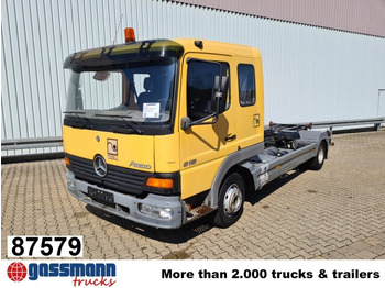 Camion ampliroll MERCEDES-BENZ Atego 815
