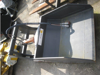 Godet pour Engins de chantier GiANT Bandreinigungsschaufel SWE 800MM 160L: photos 5