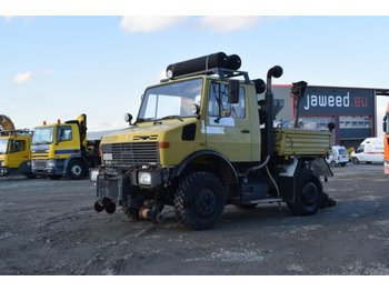 Pelle sur pneus Unimog 424 / Zweiwege: photos 1