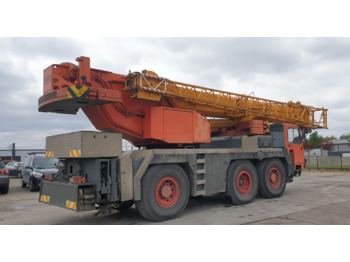 Grue mobile Liebherr LTM 1050-1: photos 4