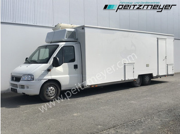 Camion magasin IVECO