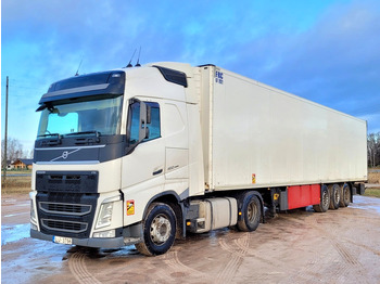 Tracteur routier Volvo FH460 + refrigerated semi-trailer: photos 3