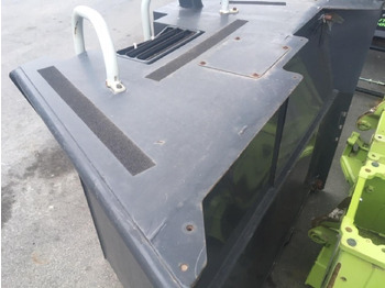 Pièces de rechange CLAAS Dieseltank für Claas Xerion, 4000: photos 4
