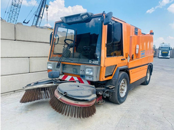 Balayeuse de voirie Schmidt metro 500 tx: photos 3 Balayeuse de voirie Schmidt metro 500 tx: photos 3